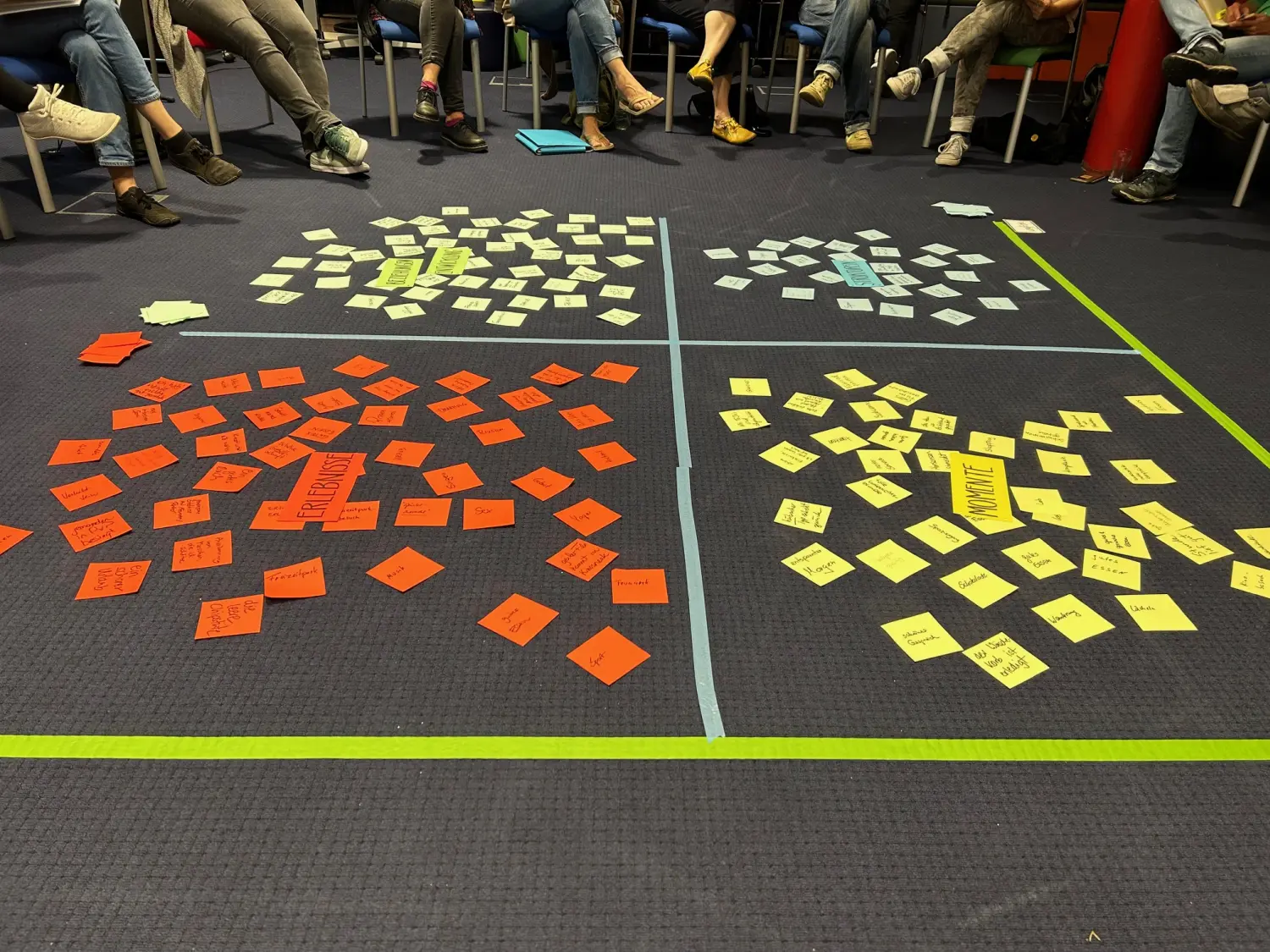 Spielscheine von Dana Weber